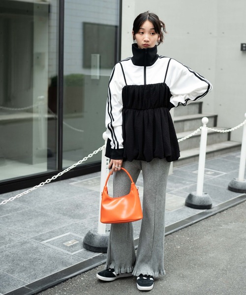 WEGO(ウィゴー)の「WEGO/ショートトラックジャケット(ジャージ・レディース・ブルー/ホワイト/ブラック・FREE)」の5枚目の写真