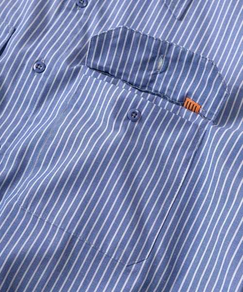 UNIVERSAL OVERALL(ユニバーサルオーバーオール)の「【UNIVERSAL OVERALL/ユニバーサルオーバーオール】ビッグシルエット ワッペンデザイン ストライプ柄 ワーカーズ半袖シャツ/WORKER'S SHIRT(シャツ/ブラウス・メンズ・ネイビー/ホワイト/サックスブルー・M/L/XL)」の8枚目の写真