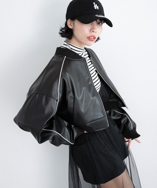 PAGEBOY（ページボーイ）の「フェイクレザーパイピングショート