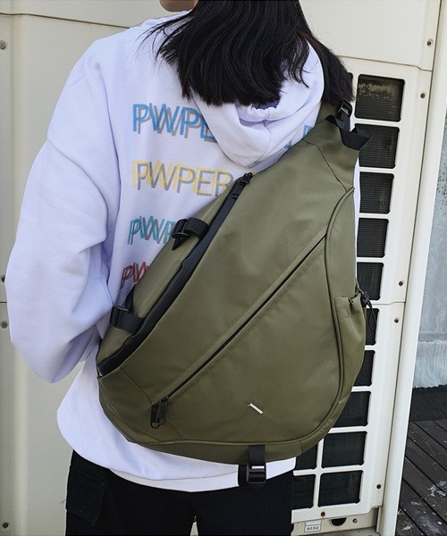 ワンショルダーバッグ ユニセックス（ショルダーバッグ）｜Ressaca