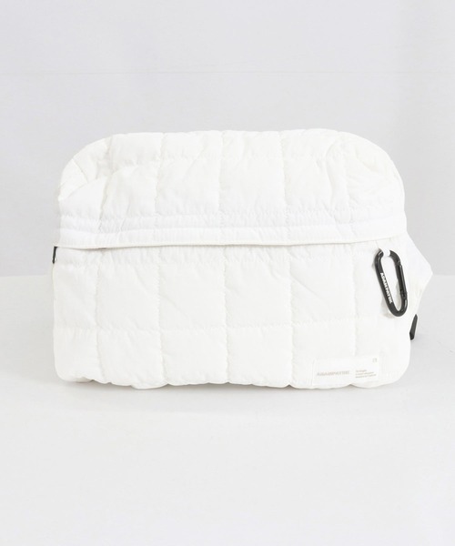 ADAM PATEK(アダムパテック)の「【ADAMPATEK】 square quilt BIG body bag/スクエアキルティングビッグボディバッグ(ボディバッグ/ウエストポーチ・メンズ・ホワイト/ブルー/ブラック/カーキ・フリー)」の7枚目の写真