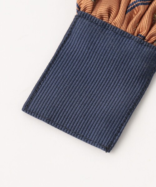 green label relaxing（グリーンレーベルリラクシング）の「GLR ボウタイチーフセット / クレスト（蝶ネクタイ・キッズ・オレンジ/ワインレッド・FREE）」の11枚目の写真