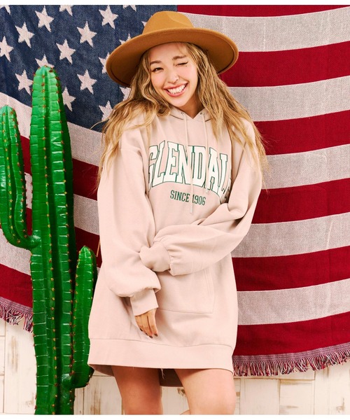 anap mimpi（アナップミンピ）の「カレッジ ロゴ 裏起毛 フーディー スウェット ミニワンピース（パーカー・レディース・ネイビー/ベージュ・FREE）」の4枚目の写真