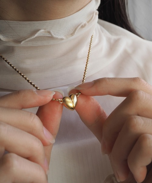 minia（ミニア）の「マグネットハートネックレス（ネックレス・レディース・シルバー/ゴールド・FREE）」の5枚目の写真