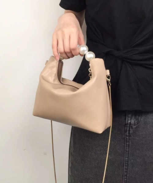 Ritzy(リッツィー)の「パールデザイン ミニハンドバック(ハンドバッグ・レディース・ベージュ/パープル/シルバー/ホワイト/ブラック・FREE)」の3枚目の写真