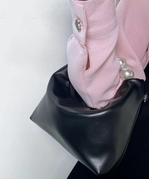 Ritzy(リッツィー)の「パールデザイン ミニハンドバック(ハンドバッグ・レディース・ベージュ/パープル/シルバー/ホワイト/ブラック・FREE)」の14枚目の写真