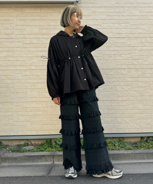 Candy Stripper（キャンディストリッパー）の「BE JOYFUL ZIP UP フーディー（ナイロンジャケット・レディース・ベージュ/オレンジ/ブラック・2）」の17枚目の写真