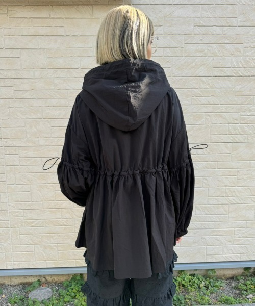 Candy Stripper（キャンディストリッパー）の「BE JOYFUL ZIP UP フーディー（ナイロンジャケット・レディース・ベージュ/オレンジ/ブラック・2）」の16枚目の写真