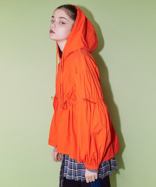 Candy Stripper（キャンディストリッパー）の「BE JOYFUL ZIP UP フーディー（ナイロンジャケット・レディース・ベージュ/オレンジ/ブラック・2）」の7枚目の写真