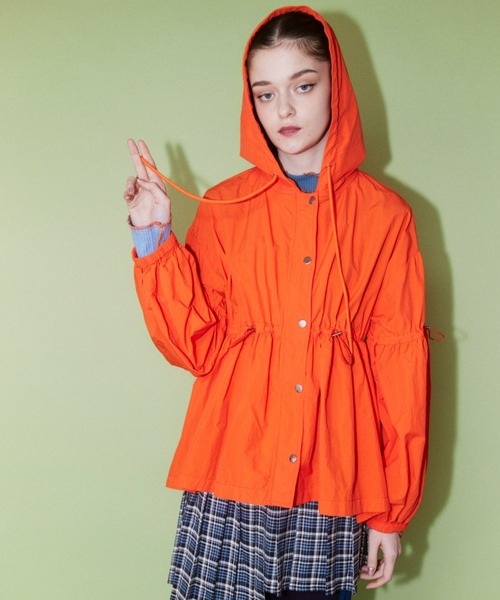 Candy Stripper（キャンディストリッパー）の「BE JOYFUL ZIP UP フーディー（ナイロンジャケット・レディース・ベージュ/オレンジ/ブラック・2）」の6枚目の写真