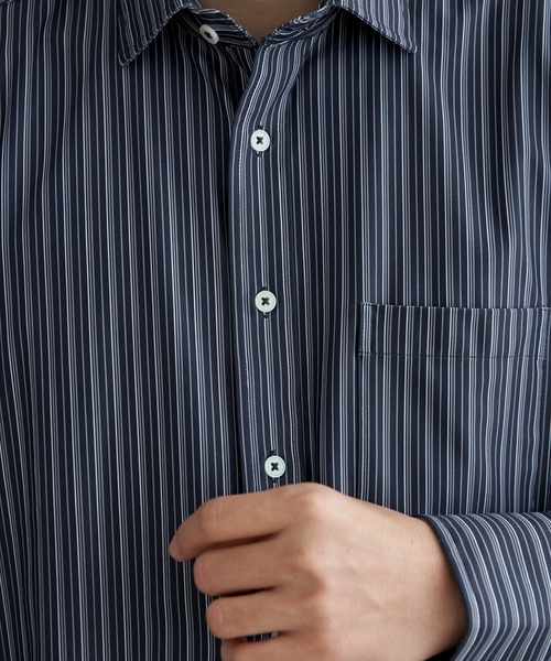IKKA LOUNGE（イッカラウンジ）の「GOKU楽ワークスイスカラーシャツ（シャツ/ブラウス・メンズ・ネイビー/ホワイト・L/M/S/XL）」の12枚目の写真