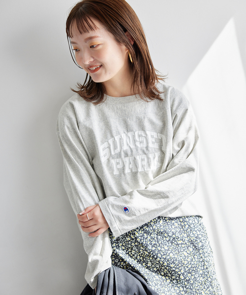 SLOBE IENA(スローブイエナ)の「【Champion / チャンピオン】SLOBE別注 フットボールロンTEE(Tシャツ/カットソー・レディース・ライトグレー/ホワイト/ベージュ・FREE)」の16枚目の写真