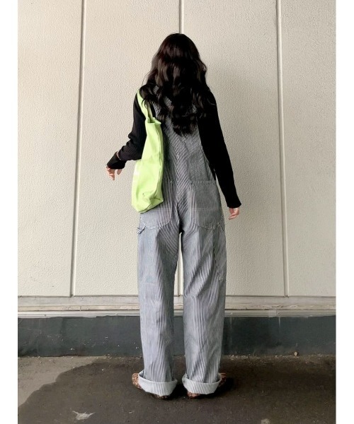 HONEYSUCKLE ROSE（ハニーサックルローズ）の「【HONEYSUCKLE ROSE】ハイゲージリブニット（ニット/セーター・レディース・オフホワイト/ブラック/ブラック×ホワイト/ホワイト×カーキブラウン・M/L）」の16枚目の写真