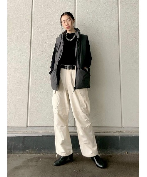 HONEYSUCKLE ROSE（ハニーサックルローズ）の「【HONEYSUCKLE ROSE】ハイゲージリブニット（ニット/セーター・レディース・オフホワイト/ブラック/ブラック×ホワイト/ホワイト×カーキブラウン・M/L）」の18枚目の写真