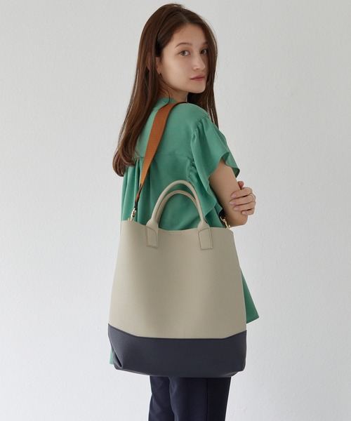 LAVEANGE（ラビアンジェ）の「キャンバスカラーストラップバッグ（ショルダーバッグ・レディース・イエロー/グリーン/ライトグレー・F）」の16枚目の写真