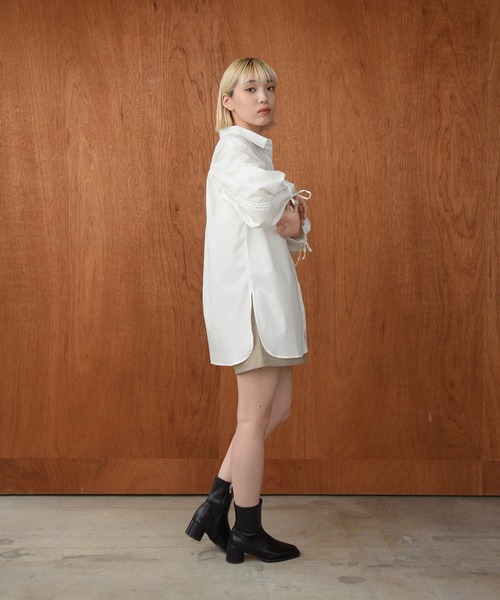 Amiur（エミレ）の「back drawstring smooth shirt / バックドローストリングスムースシャツ（シャツ/ブラウス・レディース・ブルー/ホワイト/ピンク・FREE）」の5枚目の写真