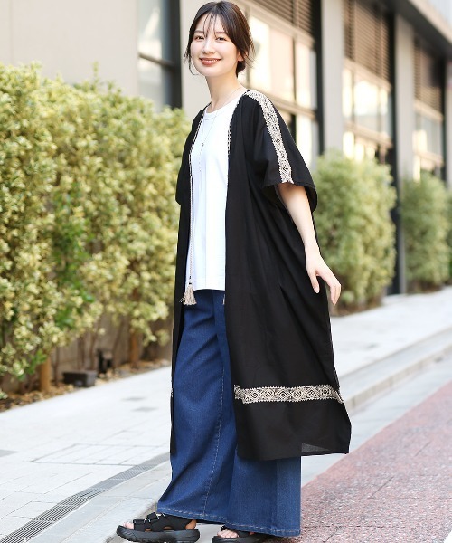 チチカカ(チチカカ)の「ジオメトリック刺繍カーディガン(カーディガン/ボレロ・レディース・マスタード/ブルー/ブラック・FREE)」の4枚目の写真