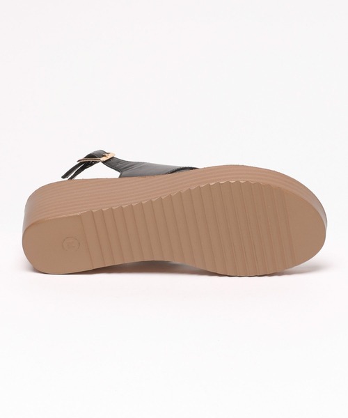 LEPSIM(レプシィム)の「クッションウェッジサンダル 996273(サンダル・レディース・グレイッシュベージュ/ブラック/シルバー・LARGE/MEDIUM/SMALL)」の9枚目の写真