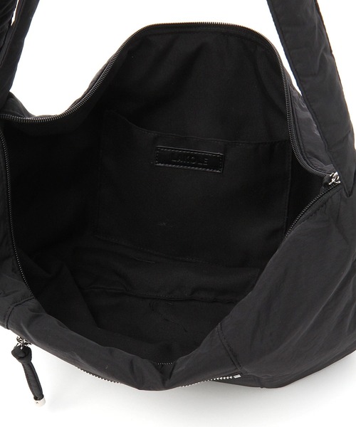 LAKOLE(ラコレ)の「クロワッサンミニショルダーバッグ / 110436(ショルダーバッグ・レディース・ブラック/ライトグレー/カーキ/アイボリー・FREE)」の13枚目の写真