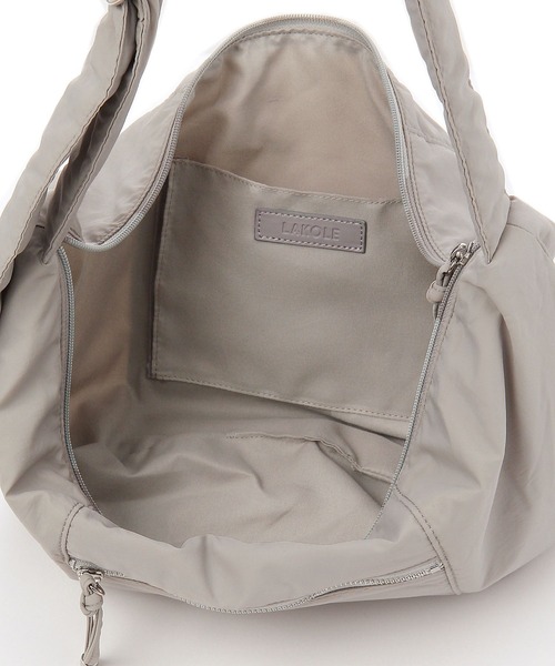 LAKOLE(ラコレ)の「クロワッサンミニショルダーバッグ / 110436(ショルダーバッグ・レディース・ブラック/ライトグレー/カーキ/アイボリー・FREE)」の19枚目の写真