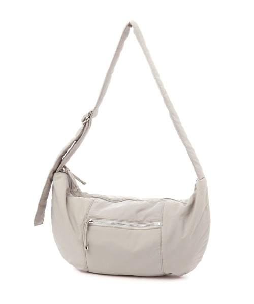 LAKOLE(ラコレ)の「クロワッサンミニショルダーバッグ / 110436(ショルダーバッグ・レディース・ブラック/ライトグレー/カーキ/アイボリー・FREE)」の22枚目の写真