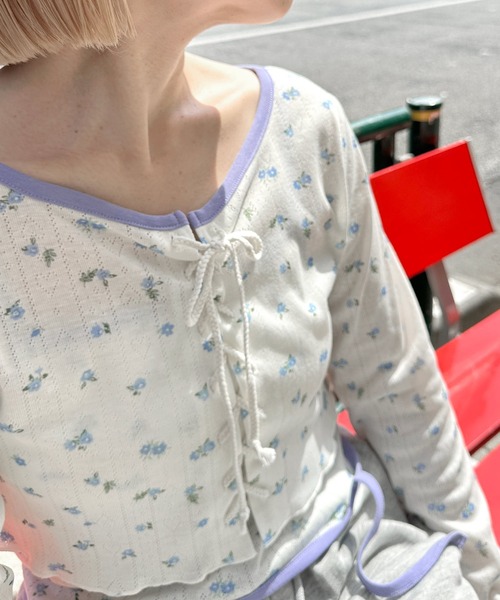 Alley by w closet（アリーバイダブルクローゼット）の「【Alley/SETアイテム】花柄TOPS&裾ピローンキャミ（カーディガン/ボレロ・レディース・イエロー/ピンク/オフホワイト・FREE）」の6枚目の写真