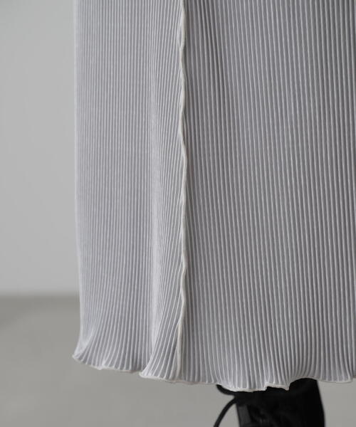 FREE'S MART（フリーズマート）の「配色メローカットソープリーツスカート（スカート・レディース・グレー/ブラック/ブルー・SMALL/MEDIUM）」の5枚目の写真