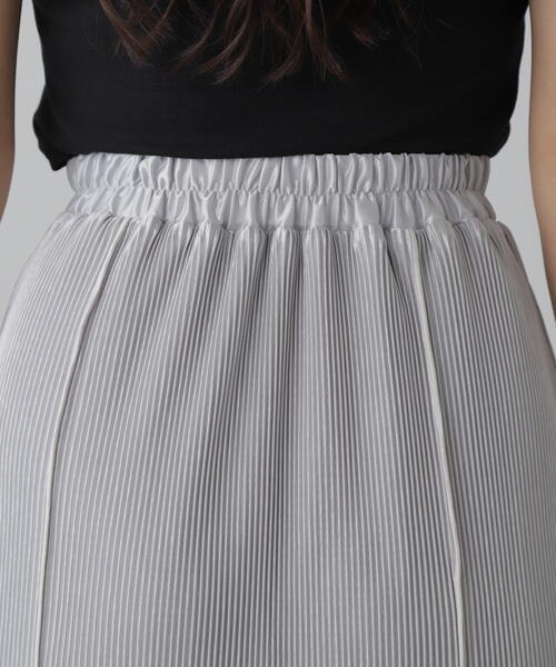 FREE'S MART（フリーズマート）の「配色メローカットソープリーツスカート（スカート・レディース・グレー/ブラック/ブルー・SMALL/MEDIUM）」の6枚目の写真