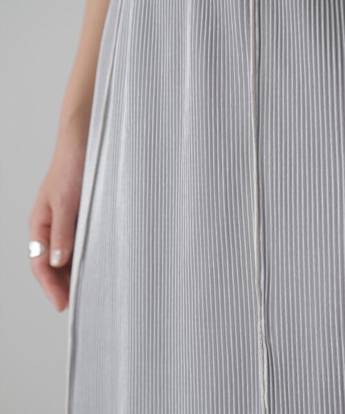 FREE'S MART（フリーズマート）の「配色メローカットソープリーツスカート（スカート・レディース・グレー/ブラック/ブルー・SMALL/MEDIUM）」の7枚目の写真