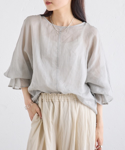 PUAL CE CIN(ピュアルセシン)の「ラミー袖フレアブラウス(シャツ/ブラウス・レディース・サックスブルー/オフホワイト/ライトグレー・FREE)」の14枚目の写真