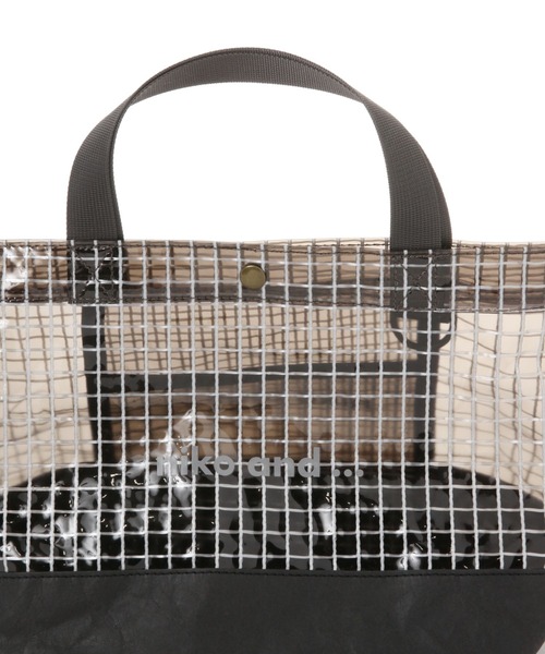 niko and...（ニコアンド）の「オリジナルニコロゴクリアバッグ　Ｍサイズ（ハンドバッグ・レディース・ブラック/ホワイト・0）」の8枚目の写真
