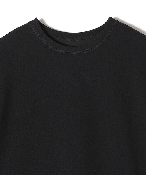 SHIPS(シップス)の「〈手洗い可能〉ジョーゼット ジャージ バック タック ショート スリーブ(Tシャツ/カットソー・レディース・オフホワイト/ブラック/ベージュ・ONE SIZE)」の16枚目の写真