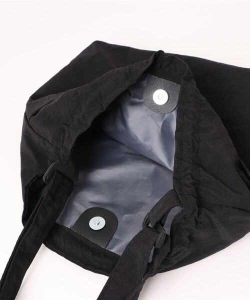 styiro（スタイロ）の「【軽量】フロントポケットクロスボディバッグ/ショルダーバッグ（ショルダーバッグ・レディース・ベージュ/ブラック/ブラウン/カーキ/ピンク・FREE）」の18枚目の写真