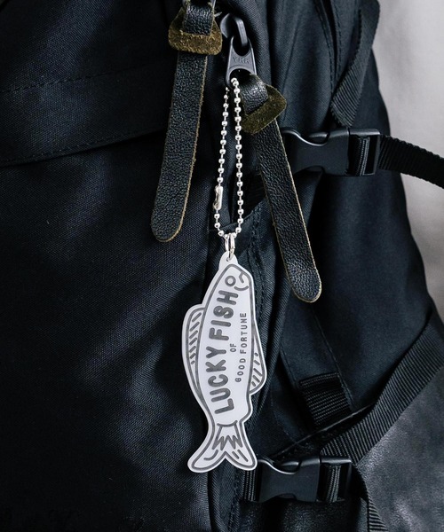 Butler Verner Sails（バトラーヴァーナーセイルス）の「Butler Verner Sails バトラーバーナーセイルズ 日本製/国産 アニマルアクリルチャーム AW-2884（キーホルダー・メンズ・アイボリー系1/アイボリー/アイボリー系/ブラック系/ブラック系1/ブラック・FREE）」の5枚目の写真