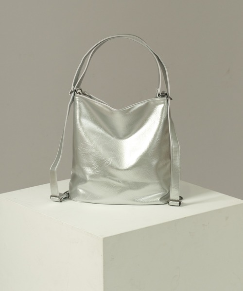 SELLE GLANT(セレグランテ)の「2WAY DESIGN ZIP SHOULDER BAG/2WAYデザインジップバッグ(ショルダーバッグ・メンズ・ブラック/シルバー・ONESIZE)」の7枚目の写真