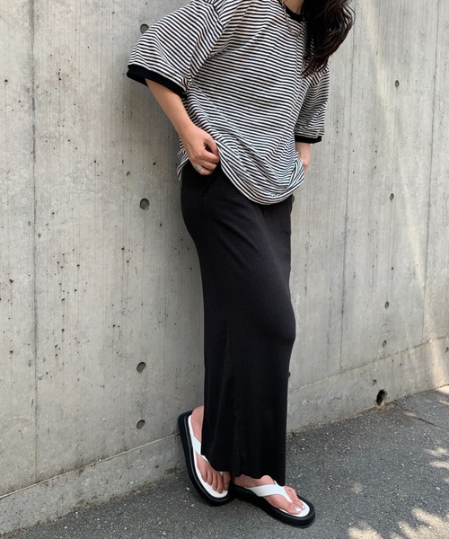 mi via loca(ミヴィアロカ)の「【2WAY】シアースラブボーダー カットアウトリンガーTシャツ(Tシャツ/カットソー・レディース・ブラック×ホワイト/キャメル/グレー×ピンク・FREE)」の10枚目の写真