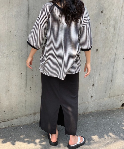 mi via loca(ミヴィアロカ)の「【2WAY】シアースラブボーダー カットアウトリンガーTシャツ(Tシャツ/カットソー・レディース・ブラック×ホワイト/キャメル/グレー×ピンク・FREE)」の9枚目の写真