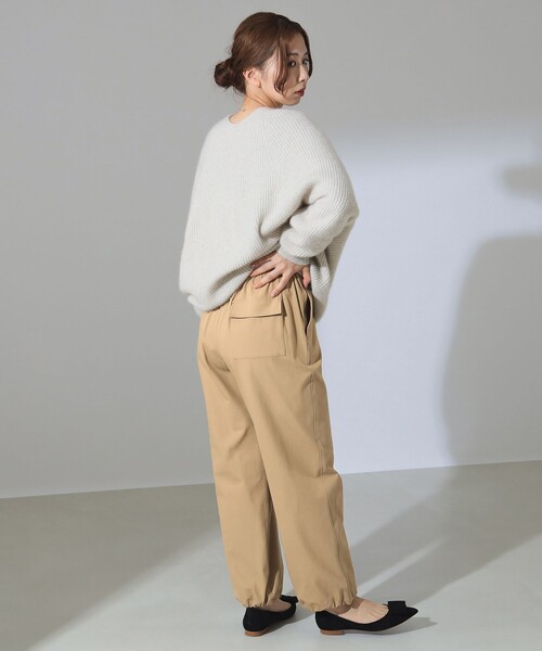 Demi-Luxe BEAMS（デミルクス ビームス）の「コットン ナイロン ツイル ジョガーパンツ（その他パンツ・レディース・ベージュ/ブラック・36/38）」の21枚目の写真