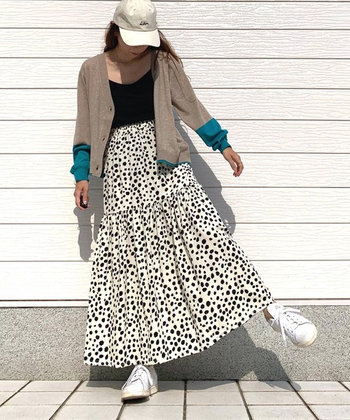 Q（キュー）の「バイカラーBASICカーデ（カーディガン/ボレロ・レディース・ベージュ/ブラック・MEDIUM）」の6枚目の写真