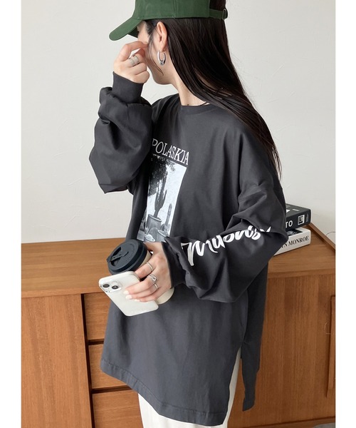 reca（レカ）の「サボテンフォト＆神ロゴPt プルオーバー（Tシャツ/カットソー・レディース・オフホワイト/チャコールグレー・FREE）」の2枚目の写真