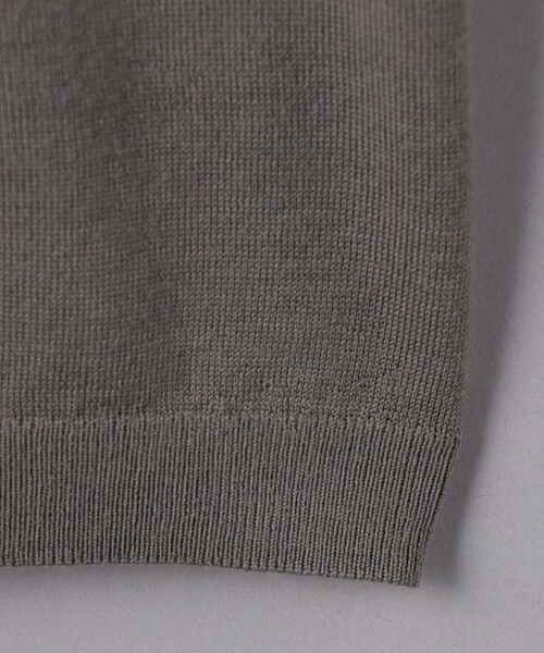 UNITED ARROWS(ユナイテッドアローズ)の「ウール ハイゲージ ニットTシャツ -ウォッシャブル-(ニット/セーター・メンズ・オフホワイト/モカ/ネイビー・M/S/XL/L)」の13枚目の写真