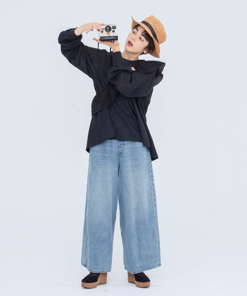 studio CLIP（スタディオクリップ）の「ルーズワイドデニムパンツ[プチ・プラスサイズあり]（デニムパンツ・レディース・ブラック/ライトブルー/インディゴブルー・PF/ﾌﾘｰ(L)/MEDIUM/LARGE/SMALL）」の4枚目の写真