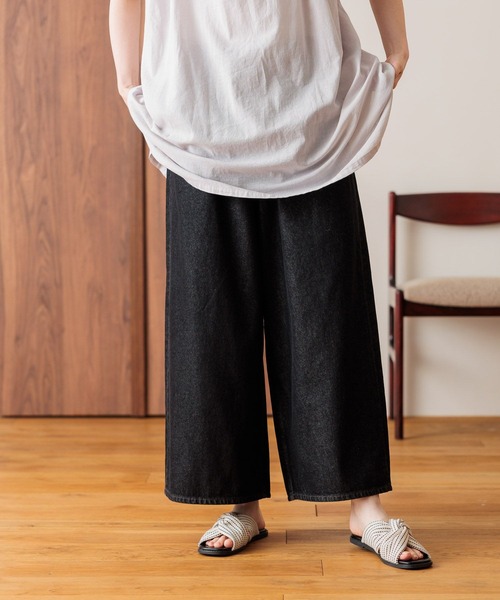 studio CLIP（スタディオクリップ）の「ルーズワイドデニムパンツ[プチ・プラスサイズあり]（デニムパンツ・レディース・ブラック/ライトブルー/インディゴブルー・PF/ﾌﾘｰ(L)/MEDIUM/LARGE/SMALL）」の7枚目の写真