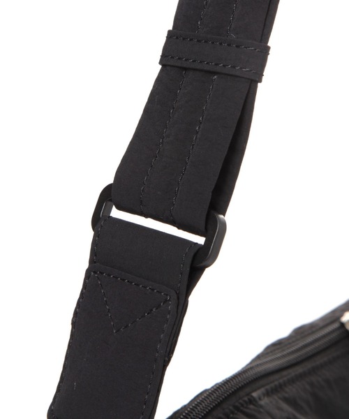 studio CLIP（スタディオクリップ）の「【人間工学に基づいて考えた！】からだよろこぶ クシュショルダー（ショルダーバッグ・レディース・ブラック/ブルー/ライトグリーン/ベージュ・FREE）」の8枚目の写真