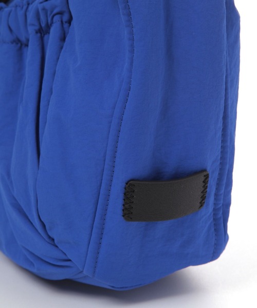 studio CLIP（スタディオクリップ）の「【人間工学に基づいて考えた！】からだよろこぶ クシュショルダー（ショルダーバッグ・レディース・ブラック/ブルー/ライトグリーン/ベージュ・FREE）」の21枚目の写真