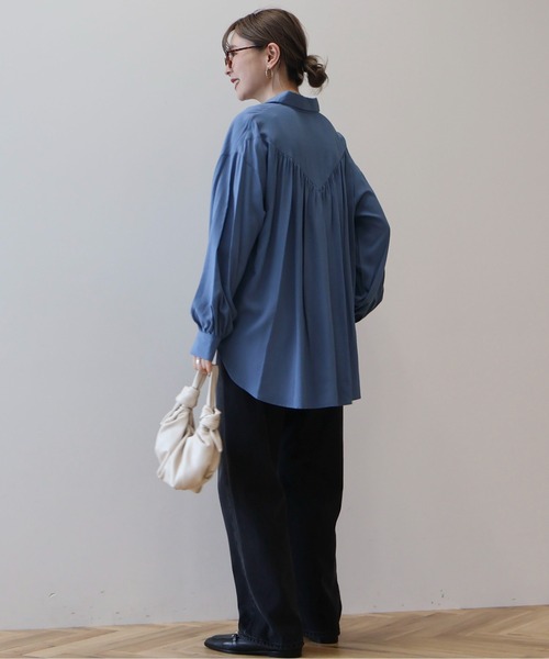 美品✨休日と詩 2024ピクニックブラウス　バンドカラーバックギャザーシャツ 休日と詩｜2024 Spring & Summer Brand Concept – tandey