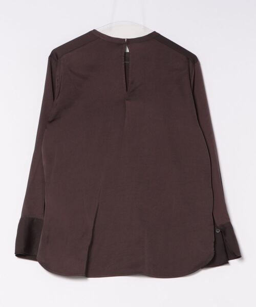Gready Brilliant（グレディブリリアン）の「ＬＵサテンクルーブラウス（シャツ/ブラウス・レディース・ダークブラウン/アイボリー・38）」の20枚目の写真