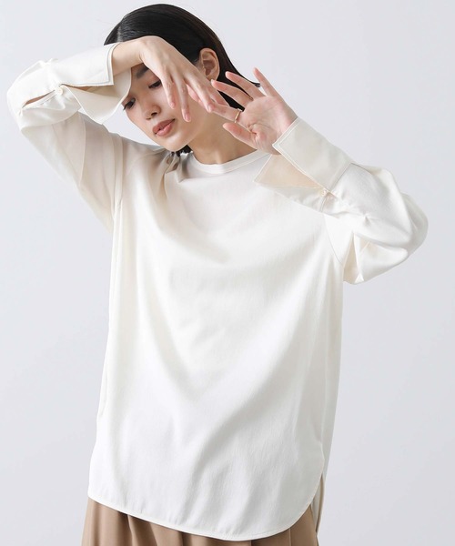 Gready Brilliant（グレディブリリアン）の「ＬＵサテンクルーブラウス（シャツ/ブラウス・レディース・ダークブラウン/アイボリー・38）」の2枚目の写真