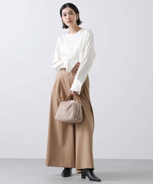 Gready Brilliant（グレディブリリアン）の「ＬＵサテンクルーブラウス（シャツ/ブラウス・レディース・ダークブラウン/アイボリー・38）」の21枚目の写真