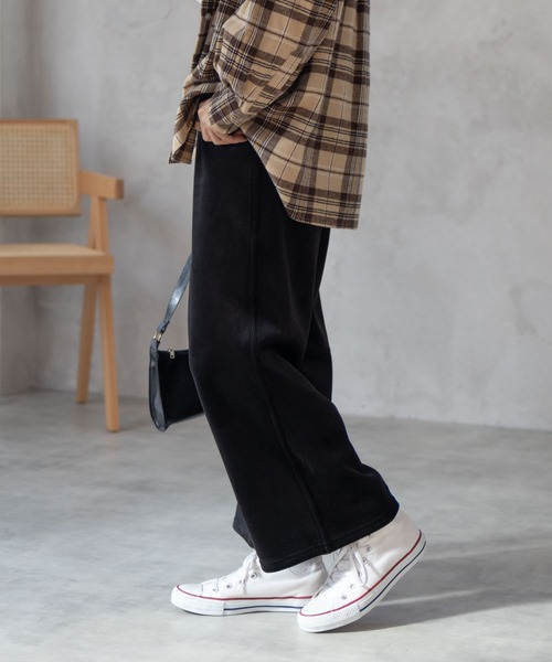 NAVY(ネイビー)の「nAvy 温℃ 裏ベロア あったか セミワイドパンツ(その他パンツ・レディース・ブラウン/ベージュ/ブラック・M/L)」の1枚目の写真